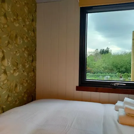 Campsite Dingle Way Glamping Danu Annascaul *