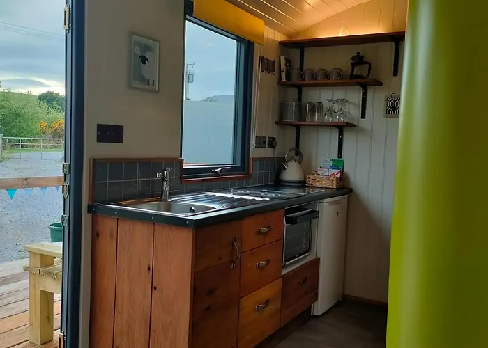 Dingle Way Glamping Danu Annascaul *